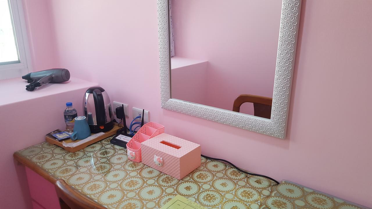 J. Home เกาสง ภายนอก รูปภาพ